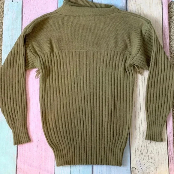 Vintage super soft fringe turtle neck sweater - Picture 6 of 7